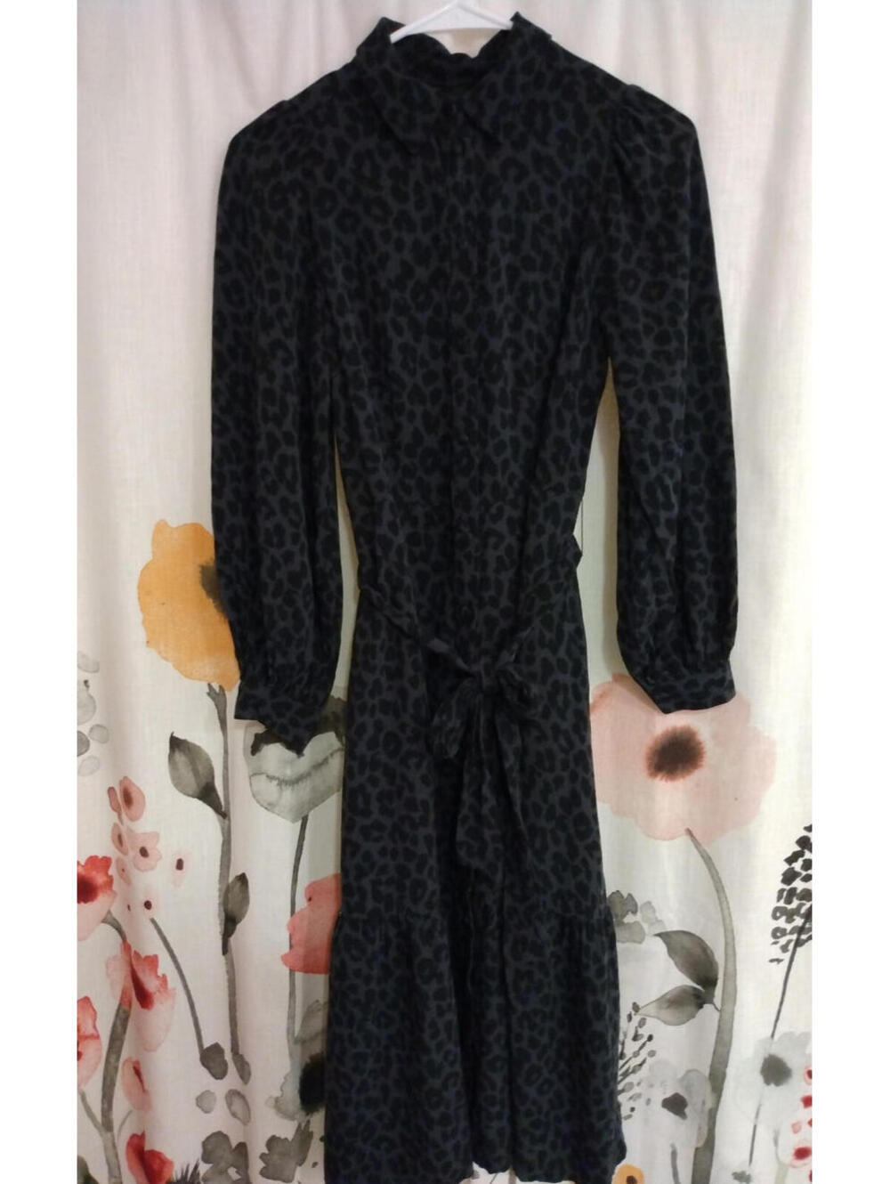 Gray leopard print button front long sleeve ruffle midi dress xsmall AS IS
